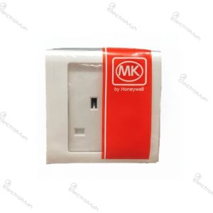 13A switched socket mk